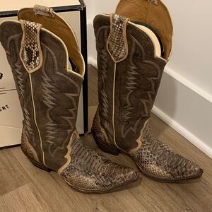 Unisex Brown Snakeskin Boots